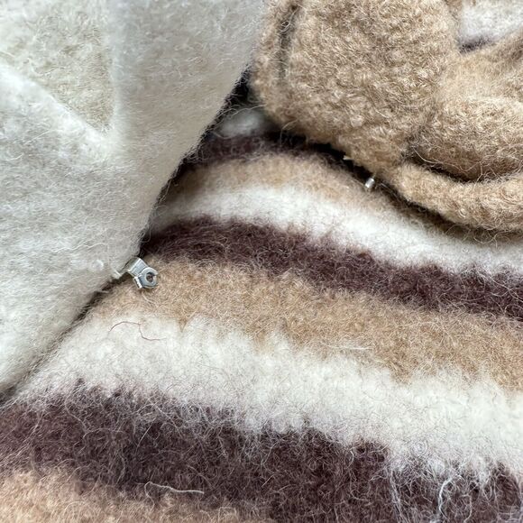 Artisan Wool Handbag Purse Removable Flowers pins Wooden handle Cottage artsy - Picture 10 of 16